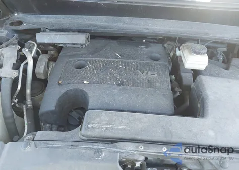 2014 Nissan Pathfinder Platinum z USA, uszkodzony, nr VIN 5N1AR2MM1EC644658